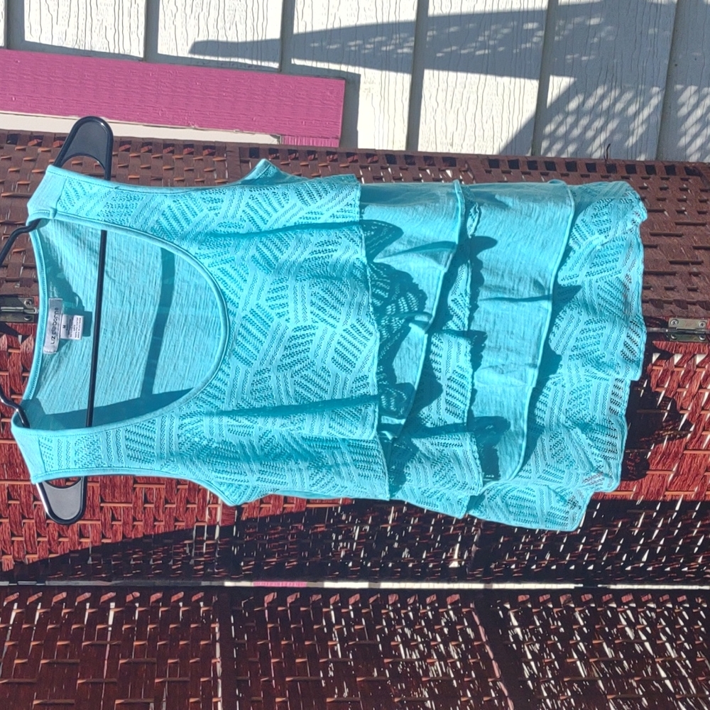 Summer sleeveless shirt turquoise size m by Liz Claiborne